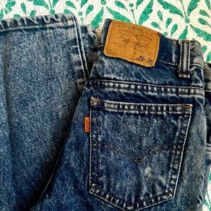 Vintage Levi’s Orange tab, waist 26 (unisex style)